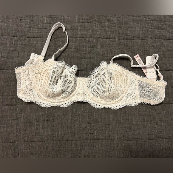 Victoria’s Secret bra - Picture 4 of 9